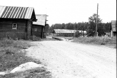 Улица, деревня Лахта