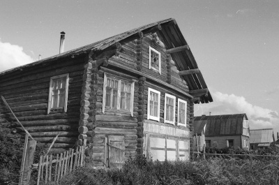 Дом, деревня Миккелица