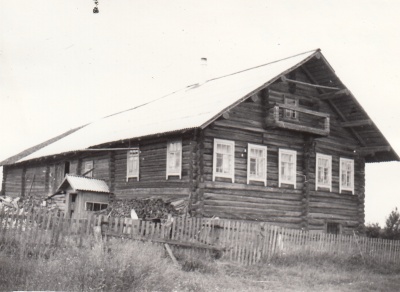 Дом, деревня Корза