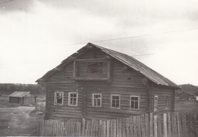 Дом, деревня Корза